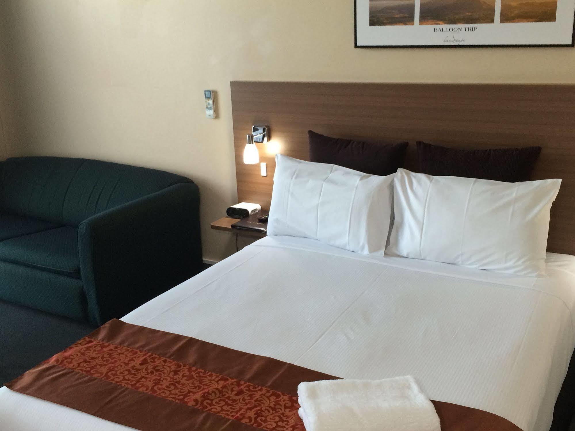 The Select Inn Ryde West Ryde Экстерьер фото